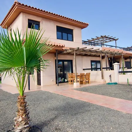 בית נופש The Wind's Breath, Perfect For Relaxing Getaway לה אוליבה